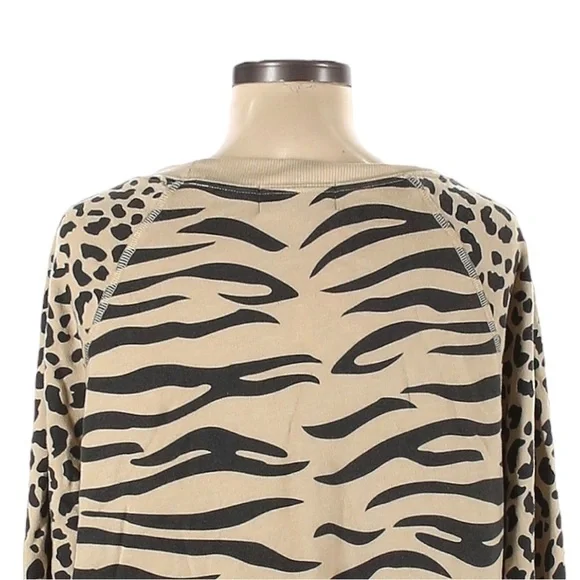 Wildfox L French Terry Oversized Sweatshirt Cozy Comfy Beige Animal Print - Picture 4 of 6